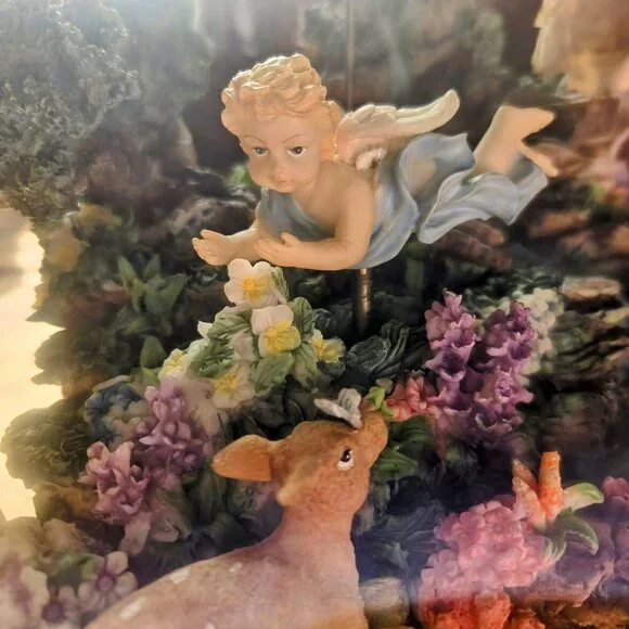 Musical Animated Angels and Cherubs Sculpture Fairy Garden Music Box - Picture 9 of 16